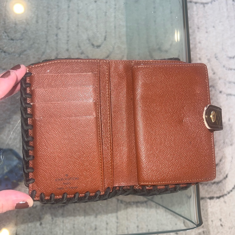 Lv Kisslock Wallet With Customization - image 2